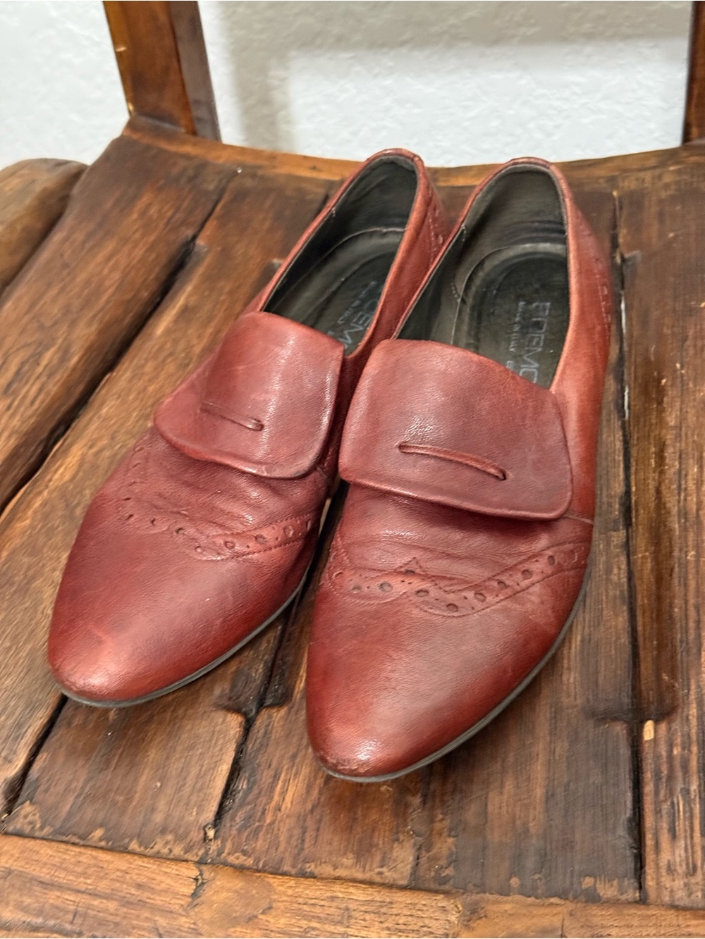 Vintage BOEMOS ITALY leather shoes SIZE 9 beautiful and unique 1981